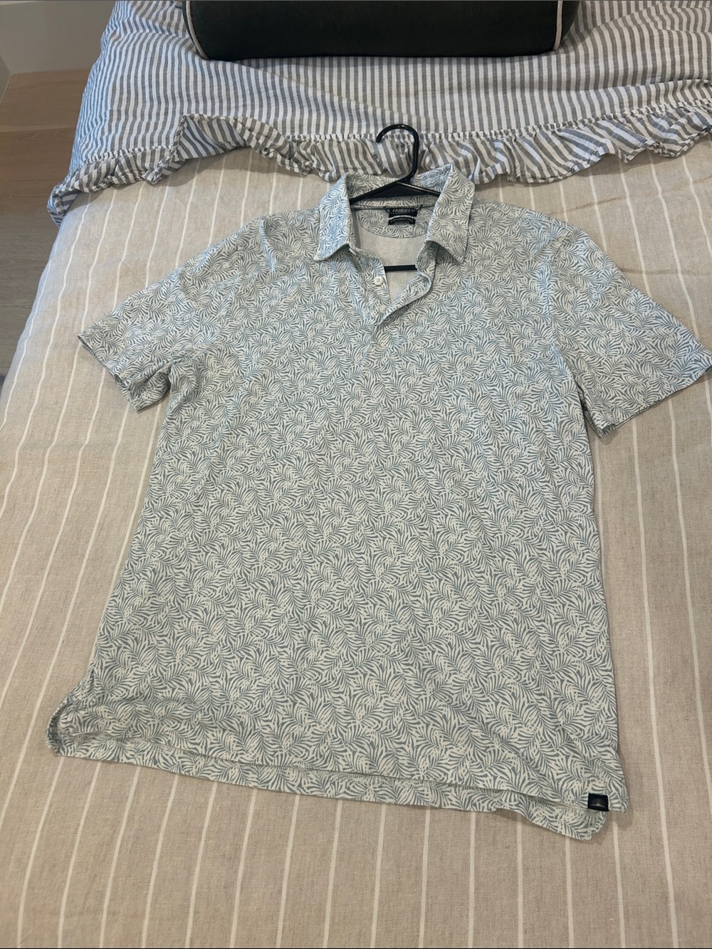 Faherty Light Green Leaf-Print Polo